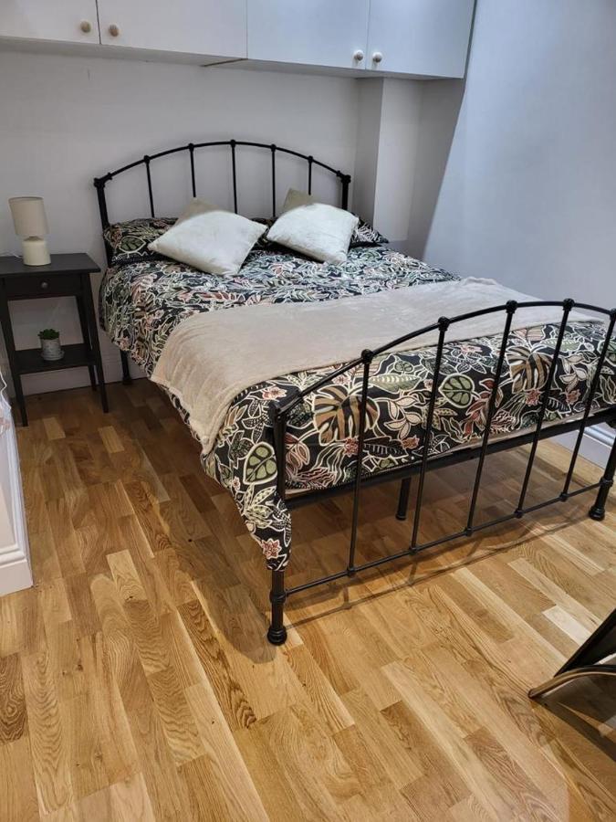 Fancy Basement Flat A Διαμέρισμα Λονδίνο Εξωτερικό φωτογραφία