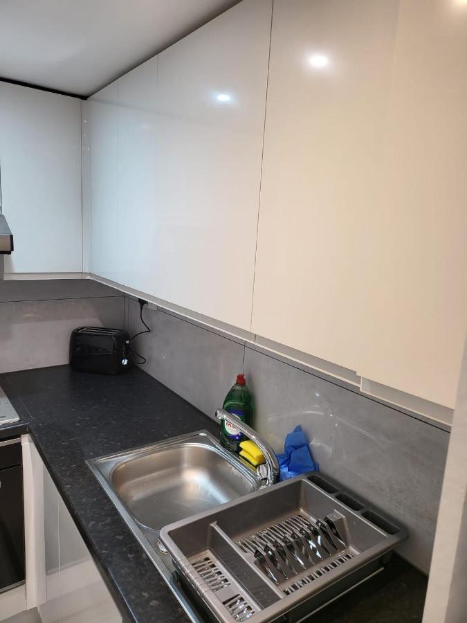 Fancy Basement Flat A Διαμέρισμα Λονδίνο Εξωτερικό φωτογραφία