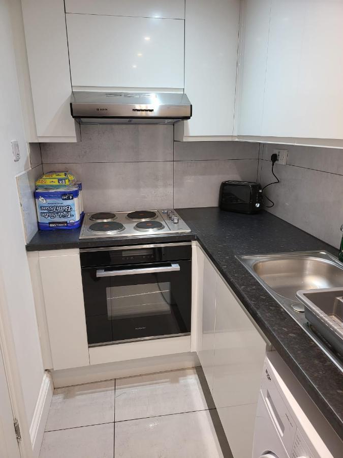 Fancy Basement Flat A Διαμέρισμα Λονδίνο Εξωτερικό φωτογραφία